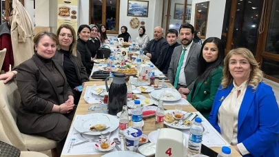 Başkan Keleş, Kadınlar Günü İçin İftar Yemeği Düzenledi