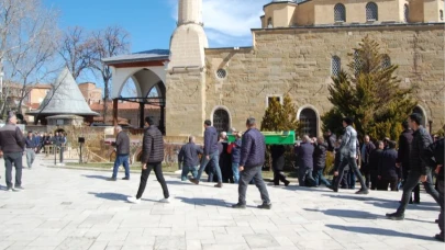 Şefika Altundaş Son Yolculuğuna Uğurlandı