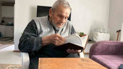 92 yaşındaki adamın 72 yıldır tuttuğu günlükler adeta tarih ansiklopedisi