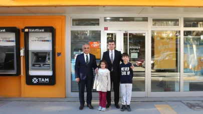 Vali Bakan’dan Banka Şubelerine Ziyaret