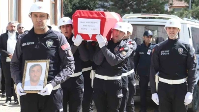 Hayatını kaybeden polis memuru Hacı Nuri Erdağ Amasya’da defnedildi
