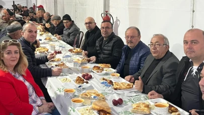 MECLİS ÜYELERİNDEN ANLAMLI İFTAR BULUŞMASI