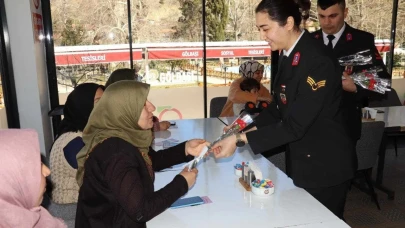 Amasya'da Jandarmadan 8 Mart Dünya Kadınlar Günü Etkinliği