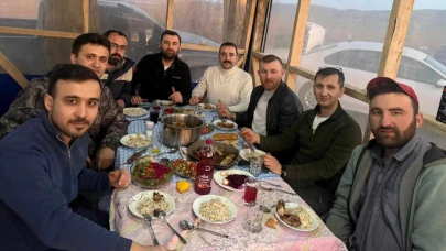 Merzifon Gençleri Muhtar Kılıç'ın iftar sofrasına misafir oldu