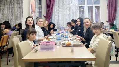 Kaymakam Karaaslan ve Eşi KYK Yurtlarında İftara Katıldı