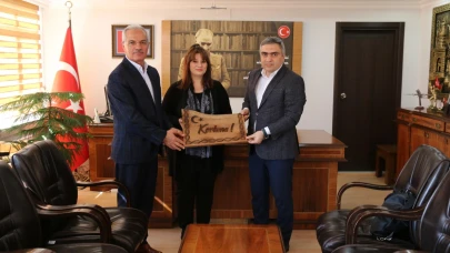 Tanrıverdi’ye MEB'den Mansiyon Ödülü