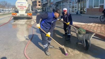 Suluova Belediyesi’nden Kuyu Suyu ile Çevre Dostu Temizlik