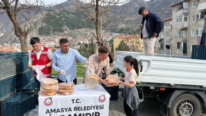 Vatandaşlarla Pide İkramı