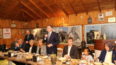 Milletvekili Karagöz, Altı Nokta Körler Derneği’nin İftarında Dayanışma Mesajı Verdi!