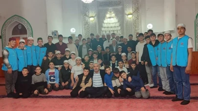 Akşemsettin Gençlik Merkezi’nde İftar Programı