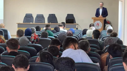 Amasya Üniversitesi’nde “İyilik” Konulu Konferans Düzenlendi