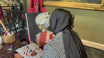 Bulaşık yıkarken keşfedilen yeteneğin sergisi büyük ilgi gördü