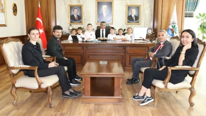 Uzun’a İlkokul Öğrencilerinden Anlamlı Ziyaret