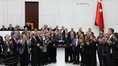 CHP'den TBMM'de Sert Protesto