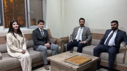 AK Parti Teşkilatından Polise Tatlı Mesaj!