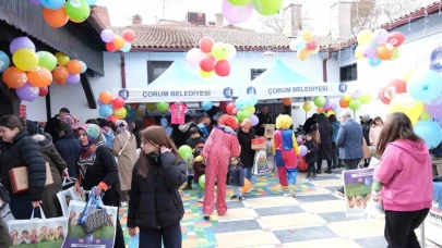 Belediyeden bin 350 çocuğa bayramlık kıyafet hediye edildi