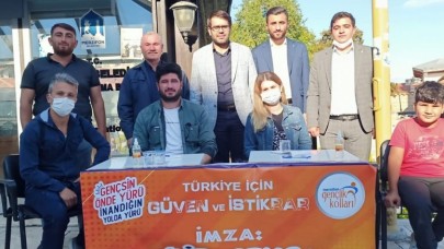 AK GENÇLİK SAHADA