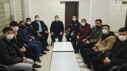 AK GENÇLİKTEN YENİ YIL MESAİSİ
