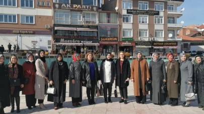 AK KADINLAR MERZİFON’U GEZDİ