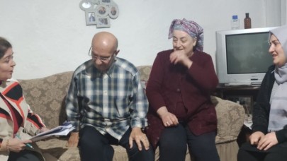 AK KADINLAR SAHADA