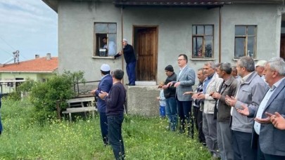 AK PARTİ HEYETİ YAĞMUR DUASINA KATILDI