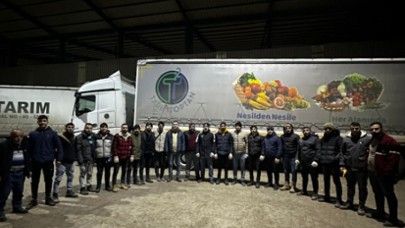 AK PARTİ’NİN YARDIM TIRI BÖLGEYE ULAŞTI