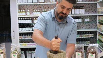 AKTARLIĞI DEDE MİRASI TAŞ DİBEKLE SÜRDÜRÜYOR
