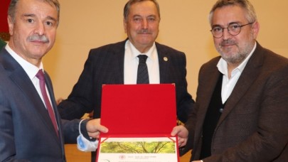 ALİYA İZZETBEGOVİÇ, ‘BİR MEDENİYETİN YENİDEN İNŞASI’ PROGRAMI İLE ANILDI