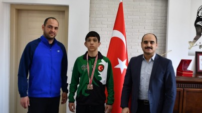 Alper Turan, Kaymakam Altınöz’ü ziyaret etti