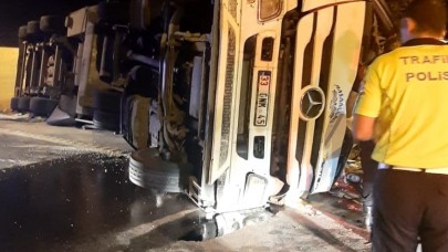 AMASYA'DA DEVRİLEN TIRIN ŞOFÖRÜ HAYATINI KAYBETTİ