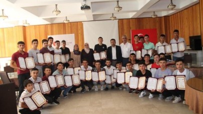 AMASYA'DA HAFIZLAR BELGE ALDI