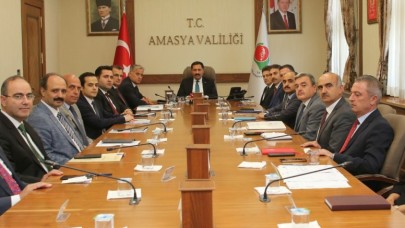 AMASYA’DAKİ KAMU YATIRIMLARI DEĞERLENDİRİLDİ