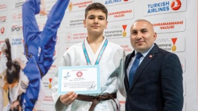 AMASYALI SPORCULAR TÜRKİYE ÜÇÜNCÜSÜ OLDU
