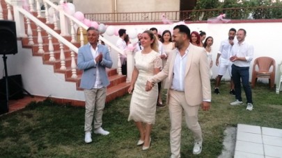 AMERİKALI GELİNE KÖY USULÜ DÜĞÜN
