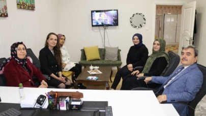 ANAOKULU ÖĞRETMENLERİNİN TALEPLERİNİ DİNLEDİ