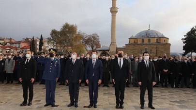 ATAMIZI SAYGI VE ÖZLEMLE ANDIK