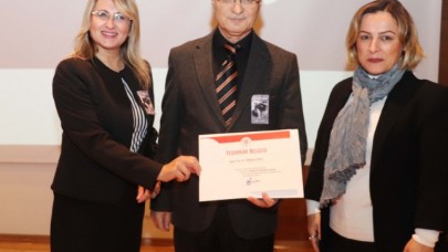 ATATÜRK’ÜN DEMOKRASİ ANLAYIŞI KONULU KONFERANS DÜZENLENDİ