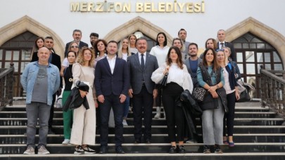 AVRUPALI MİSAFİRLERDEN BELEDİYE ZİYARETİ