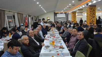 AYRILAN MÜDÜRLERE VEFA YEMEĞİ DÜZENLENDİ