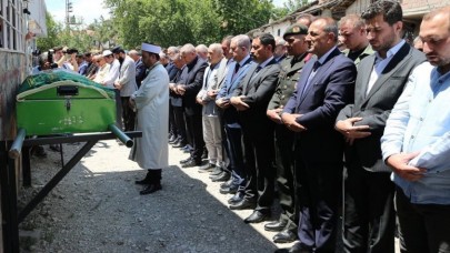 AZİZE SARI, SON YOLCULUĞUNA UĞURLANDI