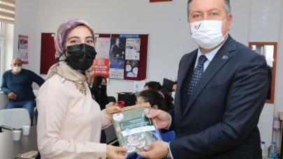 BAŞKAN KARGI, ÖĞRETMENLERİ UNUTMADI