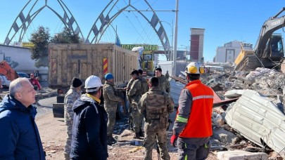 BAŞKAN ÜÇOK, DEPREM BÖLGESİNDE