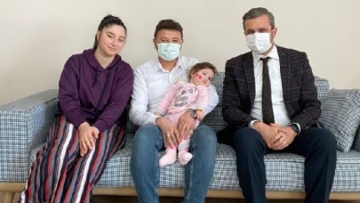 BAŞKAN UZUN'DAN LİNA BEBEĞE ZİYARET