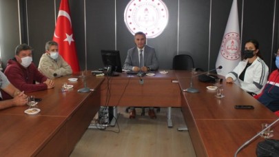 BEDEN EĞİTİMİ ÖĞRETMENLERİYLE TOPLANTI YAPILDI