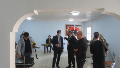 Belediye Bandosunu ziyaret etti