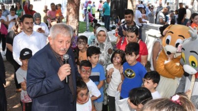 BELEDİYE ÇOCUKLARIN YÜZÜNÜ GÜLDÜRMEYE DEVAM EDİYOR