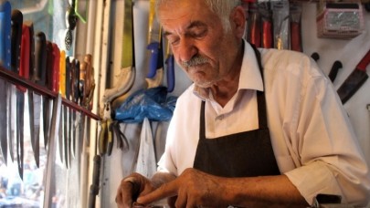 BIÇAKCILARDA YOĞUN MESAİ