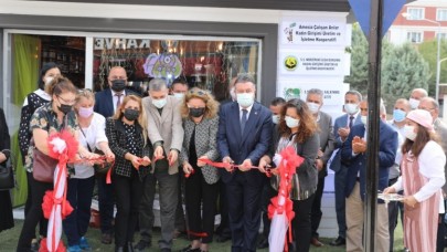 BURADAKİ ÜRÜNLERİN TAMAMI KADINLARIN  EL EMEKLERİ GÖZ NURLARI