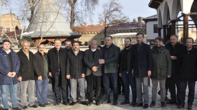 BÜYÜK DEVLET ADAMI DUALARLA ANILDI