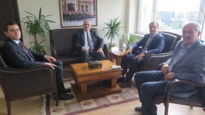 BÜYÜKELÇİ KAVAS’TAN KAYMAKAM GÜLDOĞAN’A ZİYARET